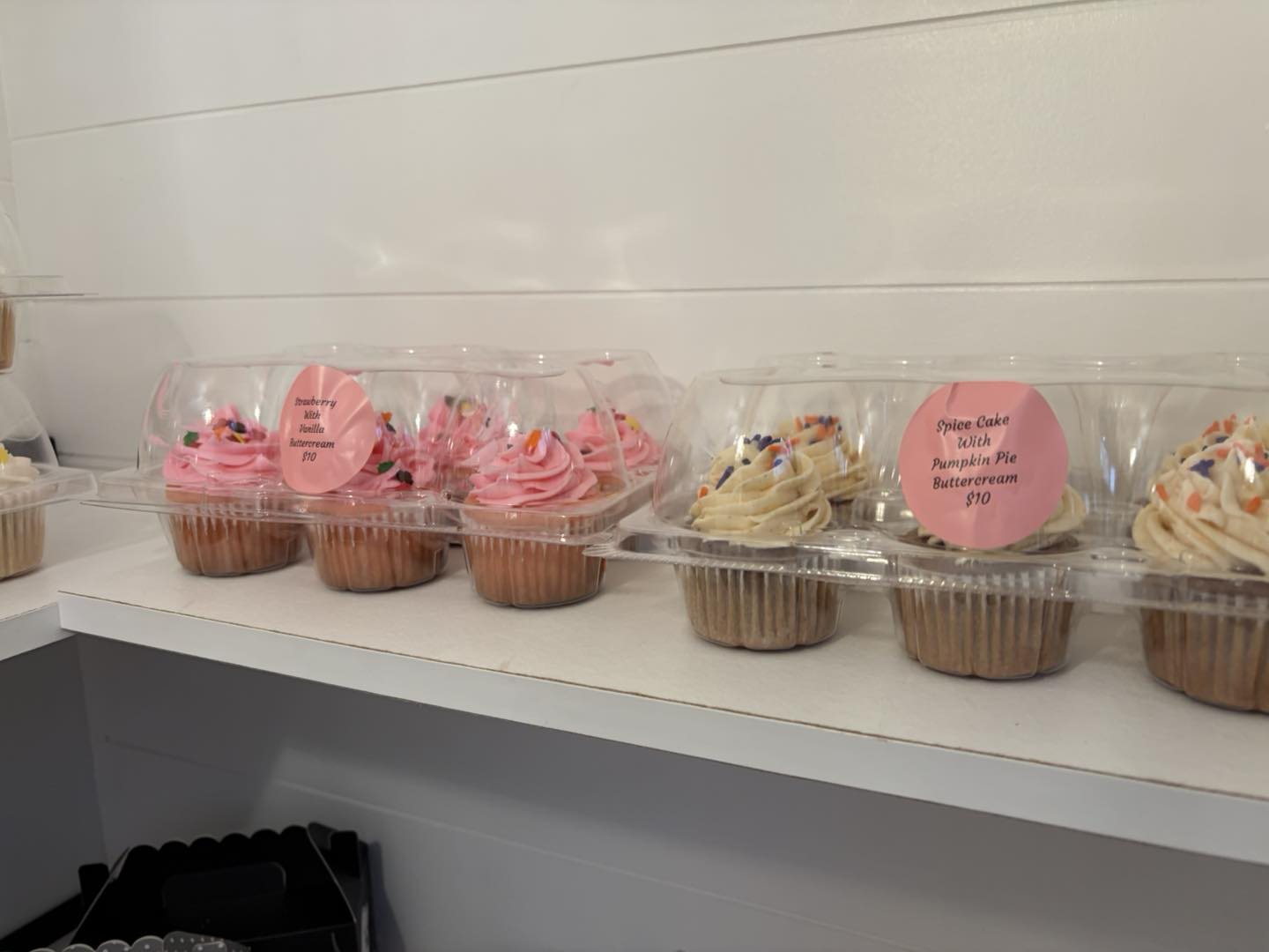 Cupcakes on the stand